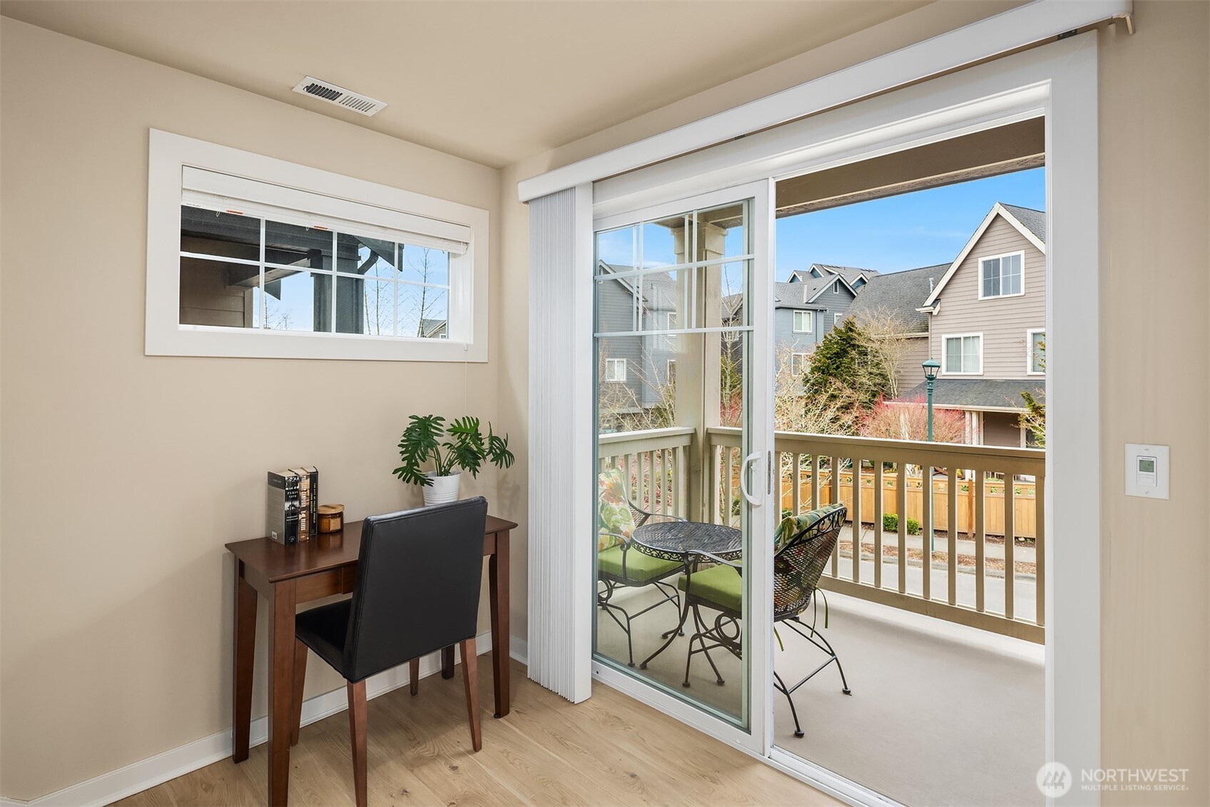 849 Third Avenue NE, Issaquah, WA 98029-5404