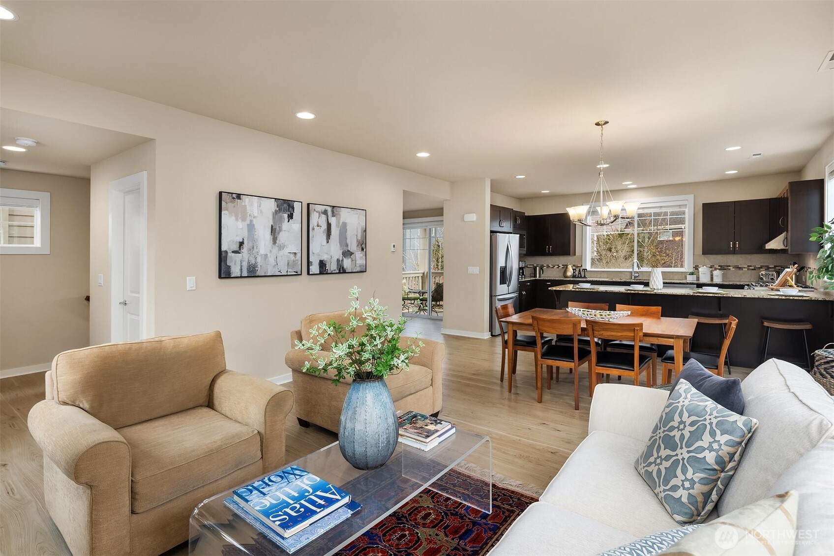 849 Third Avenue NE, Issaquah, WA 98029-5404