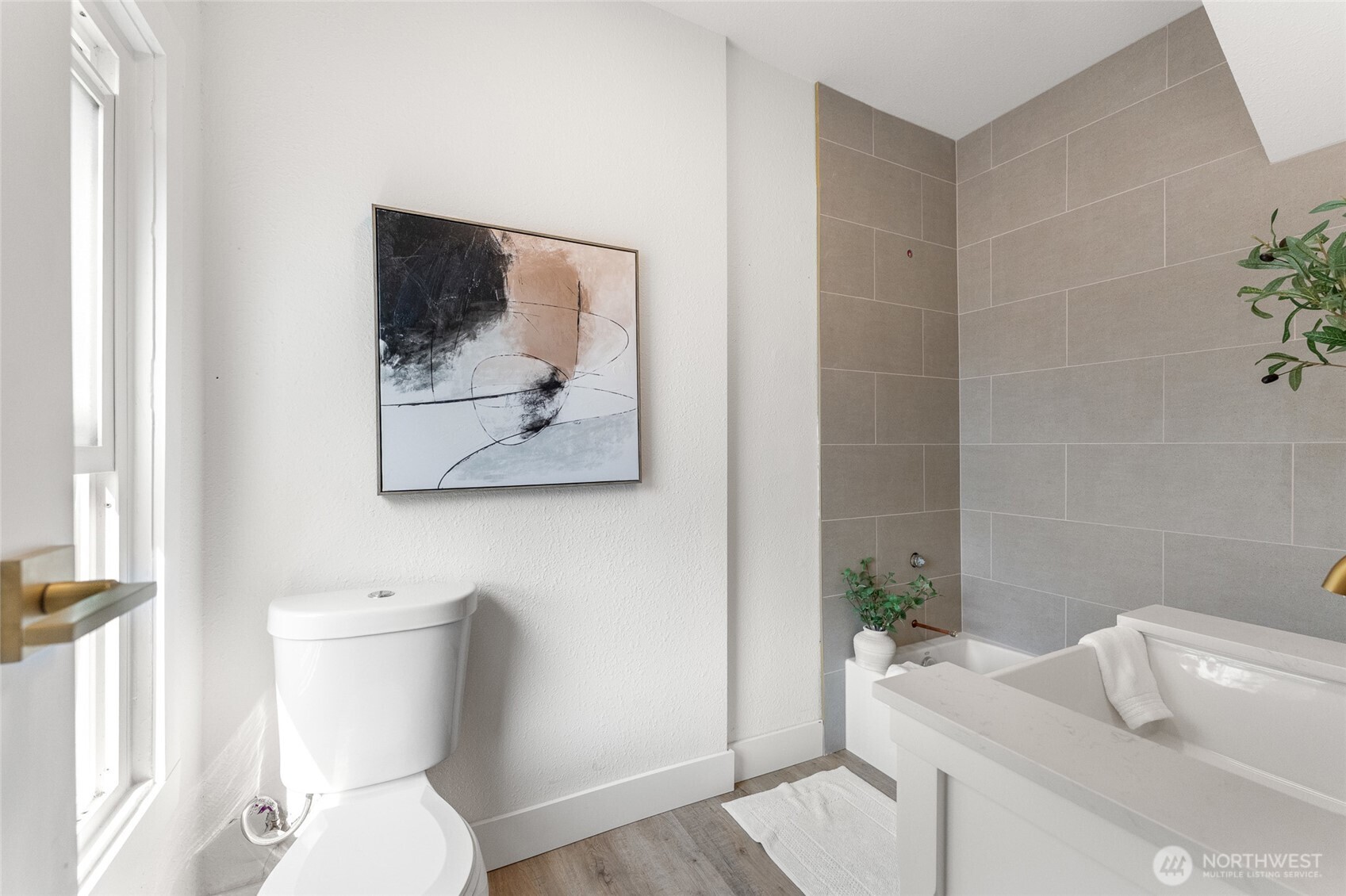 5154 S Creston Street , Seattle, WA 98178-2110