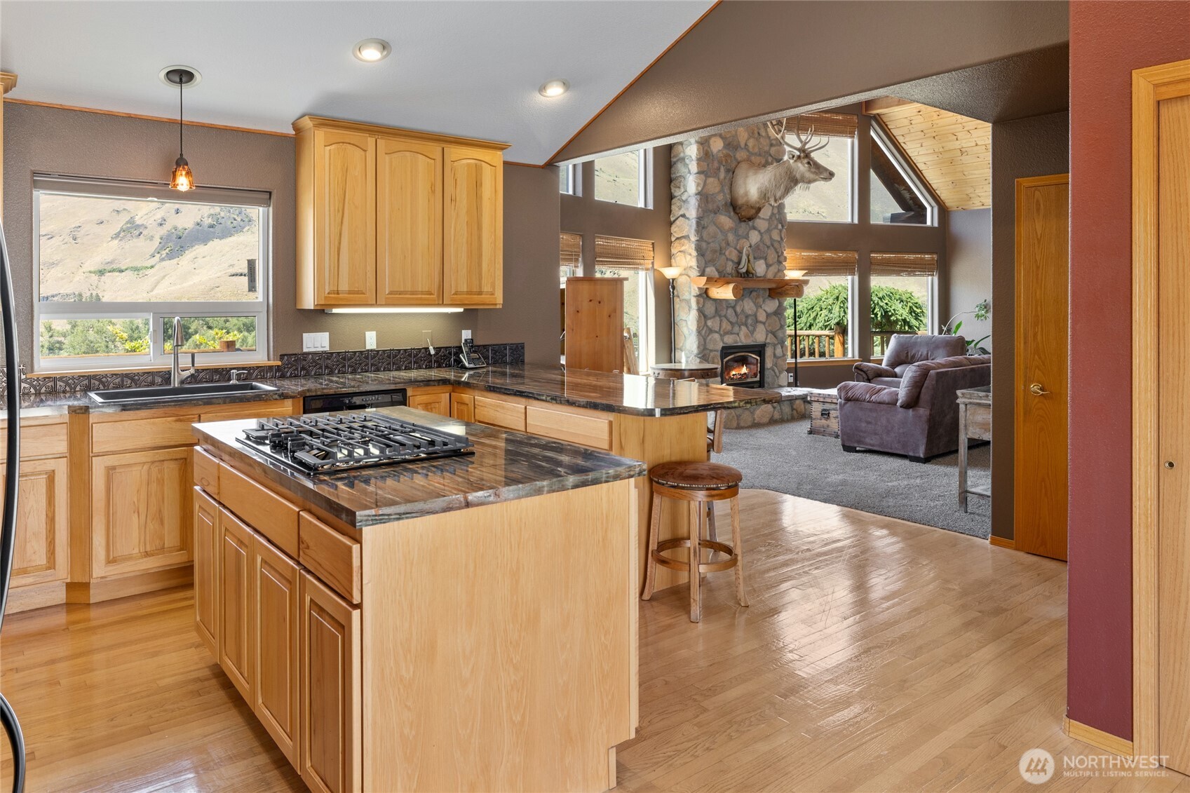 23001 SR 821 , Ellensburg, WA 98926