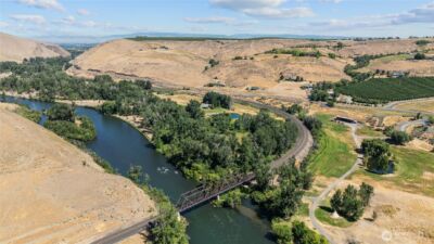 23001 SR 821 , Ellensburg, WA 98926 - Photo 2