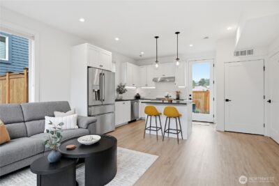 3112 W Raye Street , Seattle, WA 98199 - Photo 4