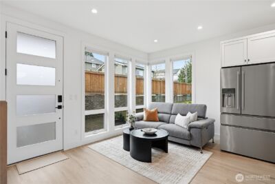 3112 W Raye Street , Seattle, WA 98199 - Photo 5