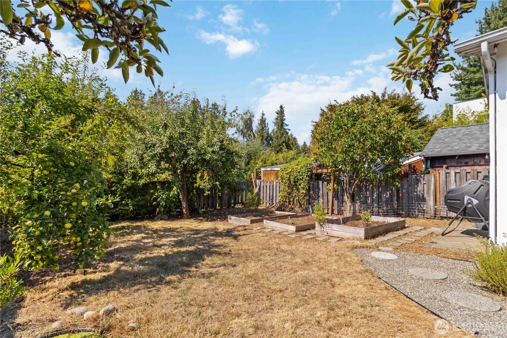 10523 Evanston Avenue N, Seattle, WA 98133