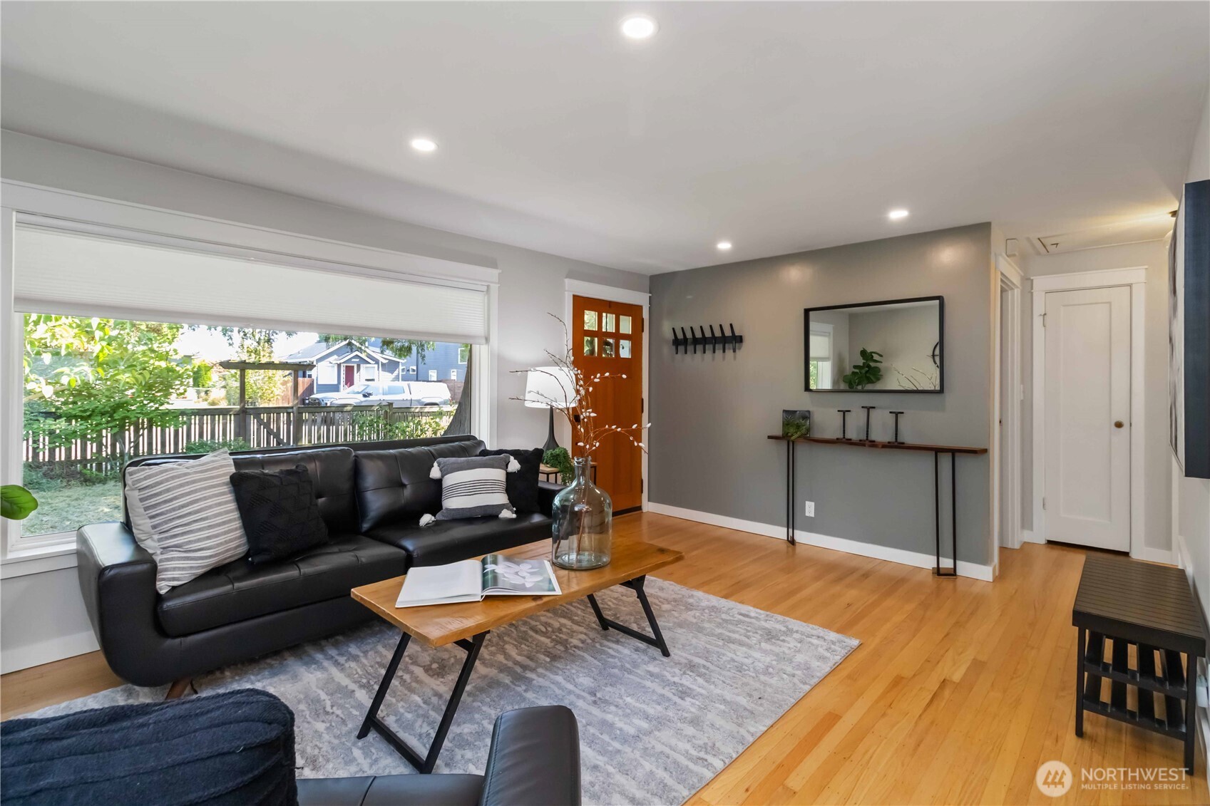 10523 Evanston Avenue N, Seattle, WA 98133