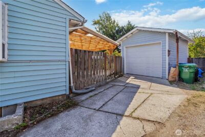 10523 Evanston Avenue N, Seattle, WA 98133 - Photo 22