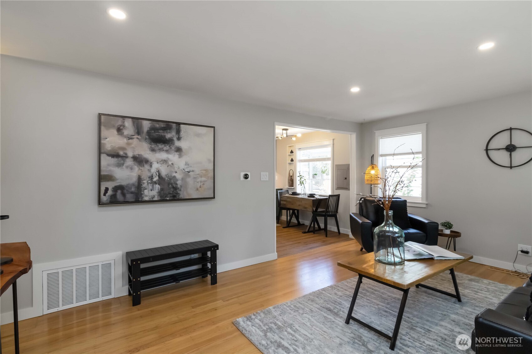 10523 Evanston Avenue N, Seattle, WA 98133