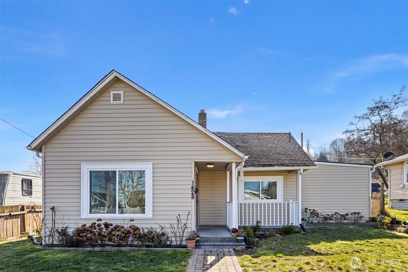 1428 E 32nd Street , Tacoma, WA 98404