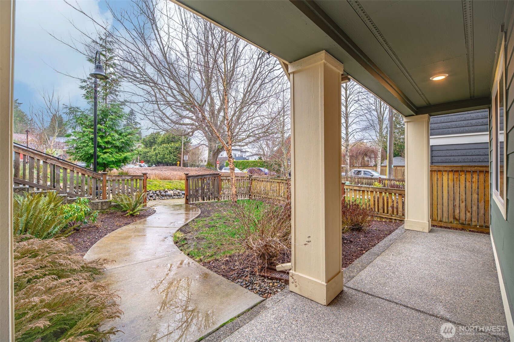 3221 SW Holly Street , Seattle, WA 98126