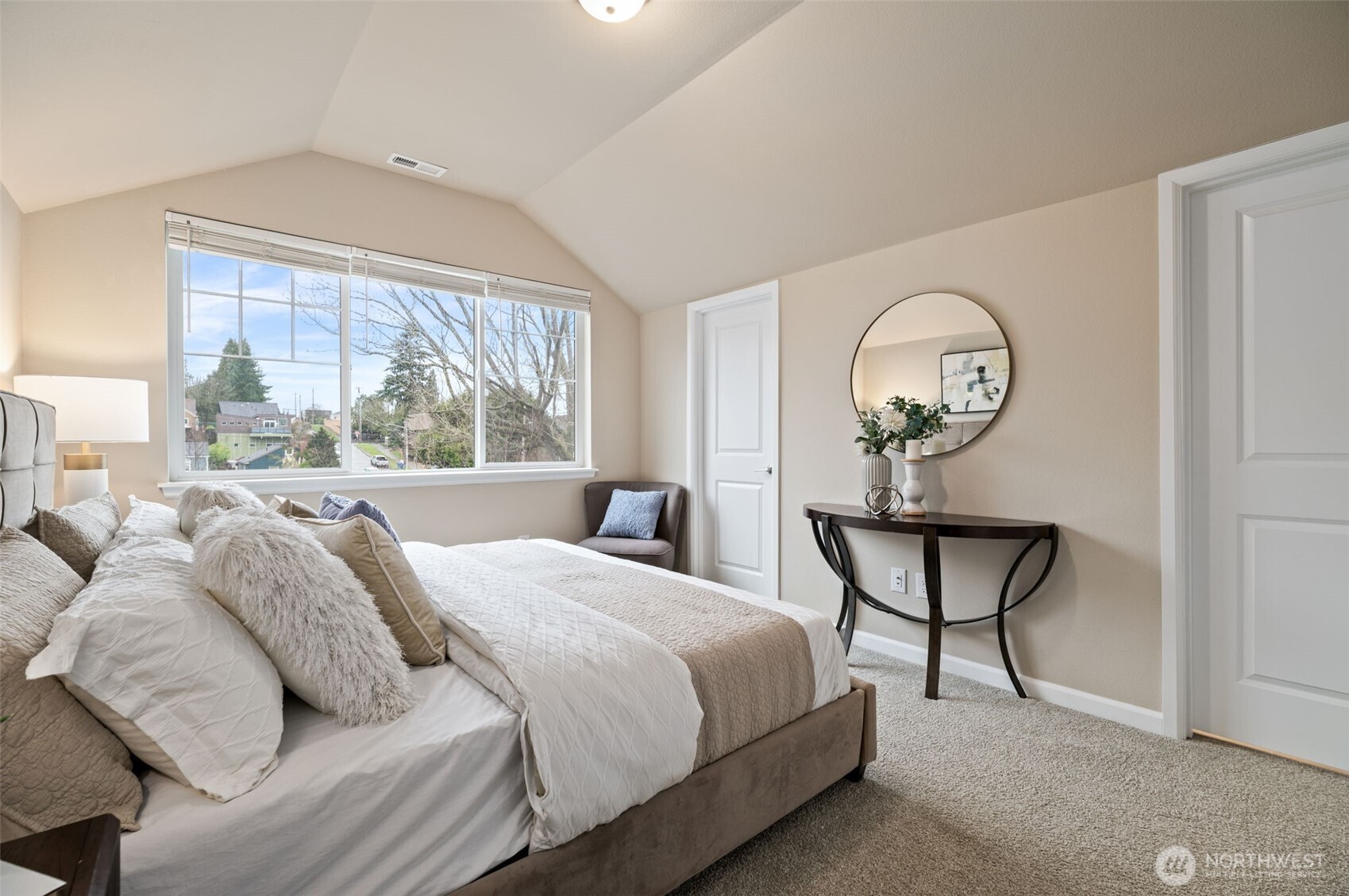 3221 SW Holly Street , Seattle, WA 98126