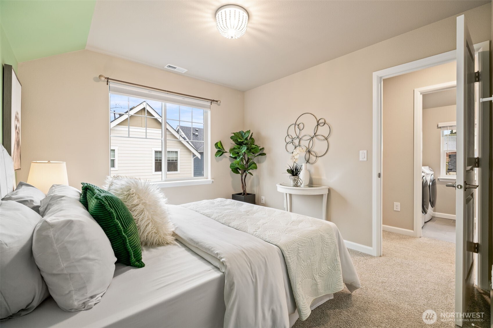 3221 SW Holly Street , Seattle, WA 98126