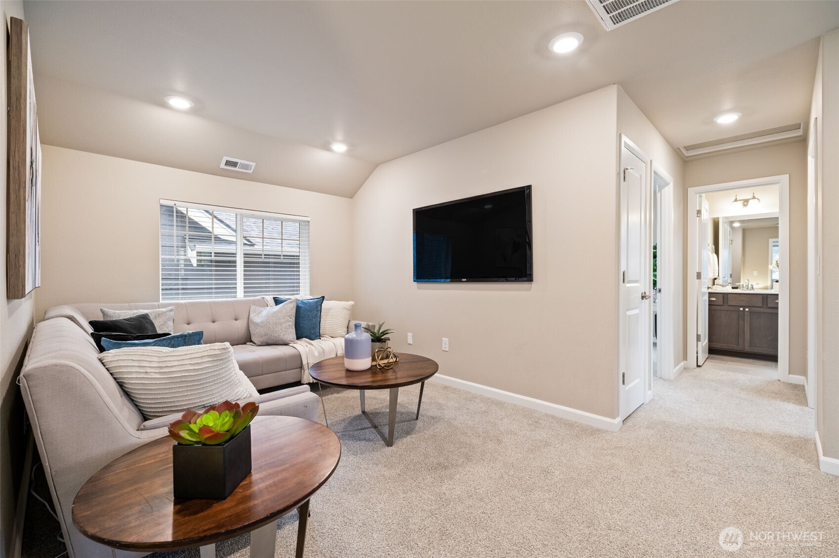 3221 SW Holly Street , Seattle, WA 98126