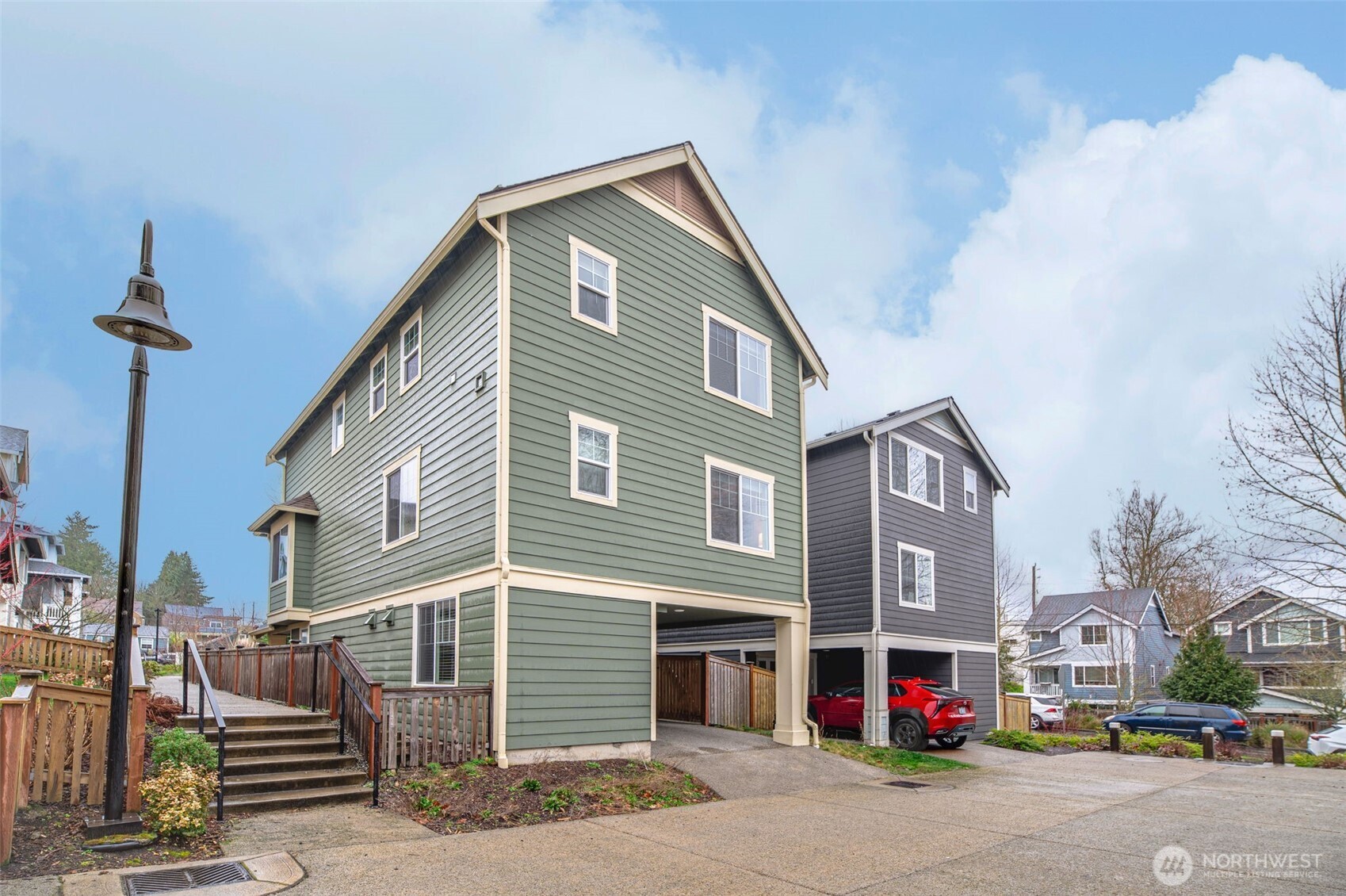 3221 SW Holly Street , Seattle, WA 98126