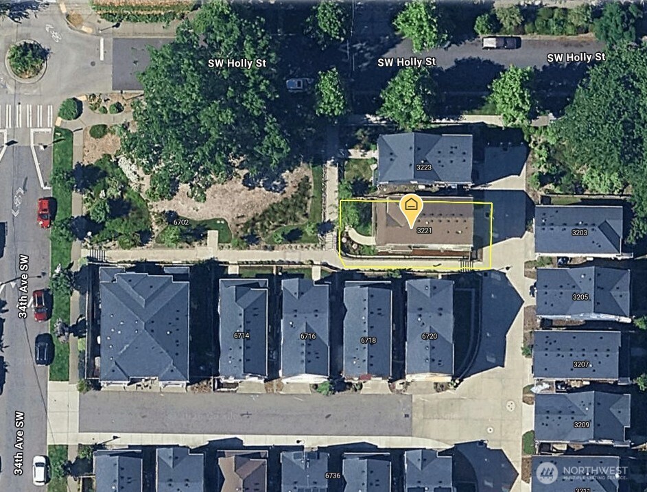 3221 SW Holly Street , Seattle, WA 98126
