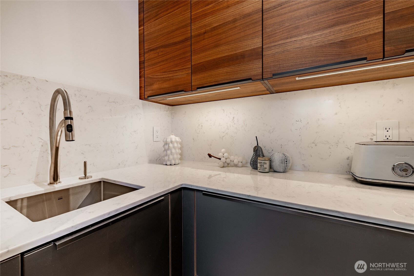 5684 Lux Lane , Blaine, WA 98230