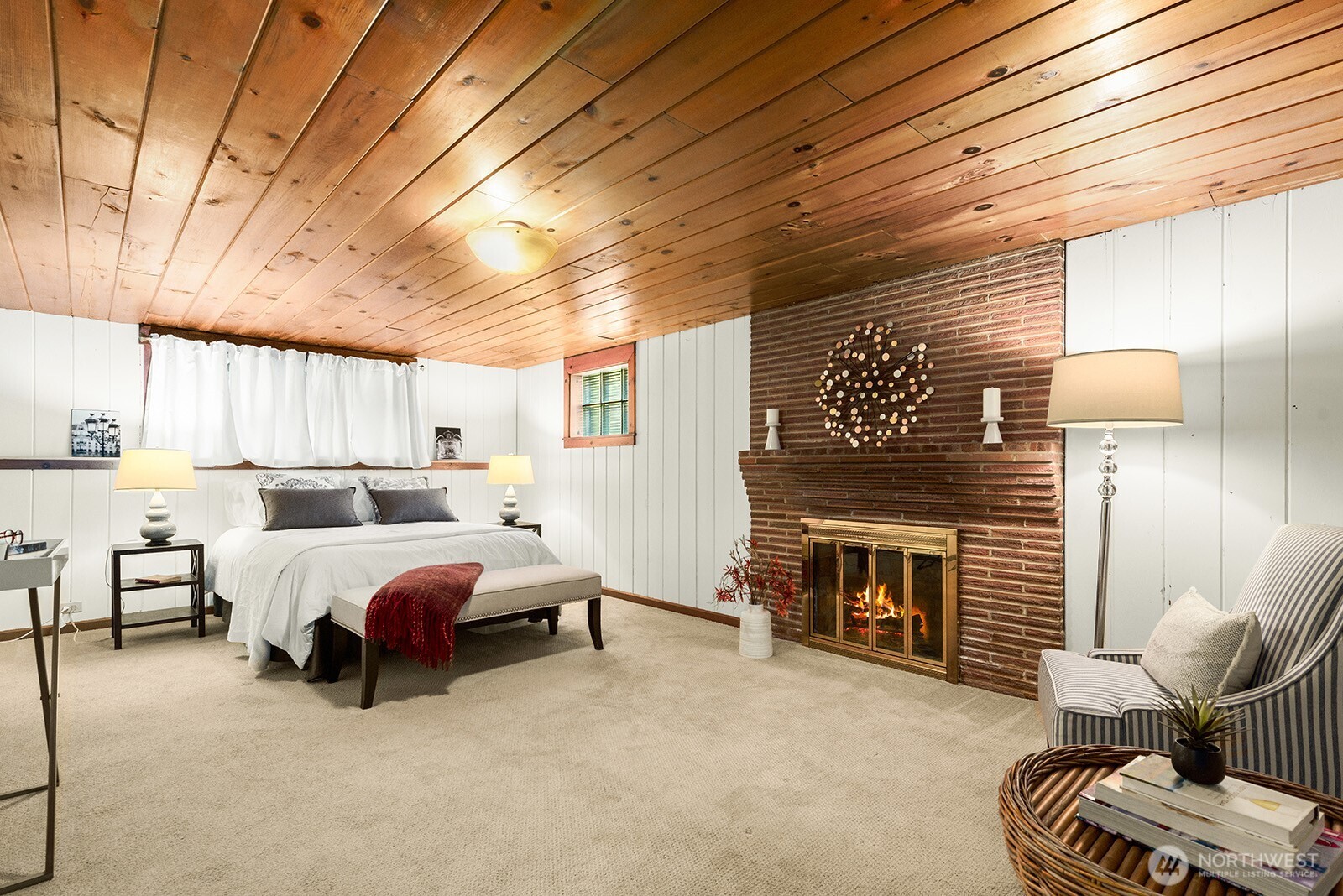 909 N 75th Street , Seattle, WA 98103