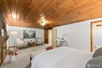 909 N 75th Street , Seattle, WA 98103 - Photo 22