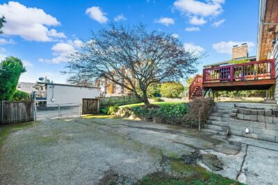 909 N 75th Street , Seattle, WA 98103 - Photo 24