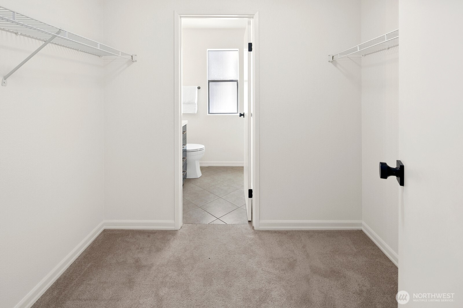 10508 NE 32nd Place #G302, Bellevue, WA 98004