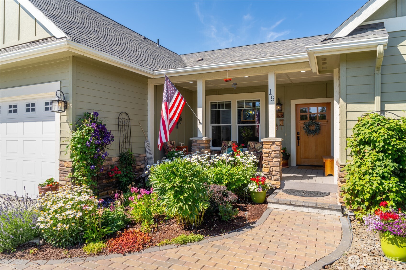 19 Cobb Court , Malaga, WA 98828