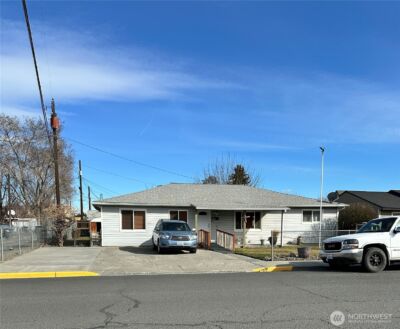 222 3rd Avenue SE, Quincy, WA 98848