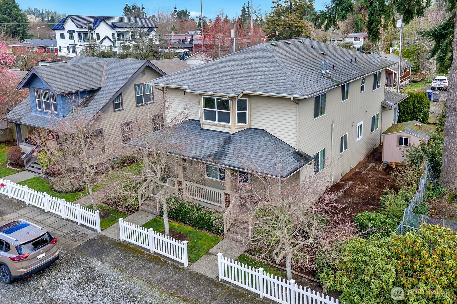 260 SE Andrews Street , Issaquah, WA 98027