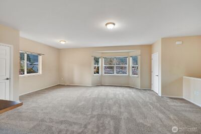 260 SE Andrews Street , Issaquah, WA 98027 - Photo 4