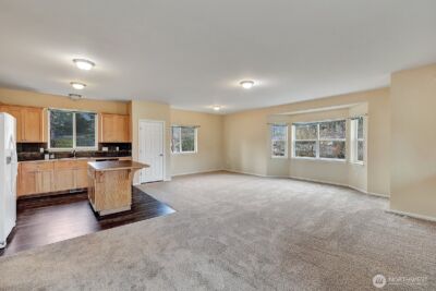 260 SE Andrews Street , Issaquah, WA 98027 - Photo 5