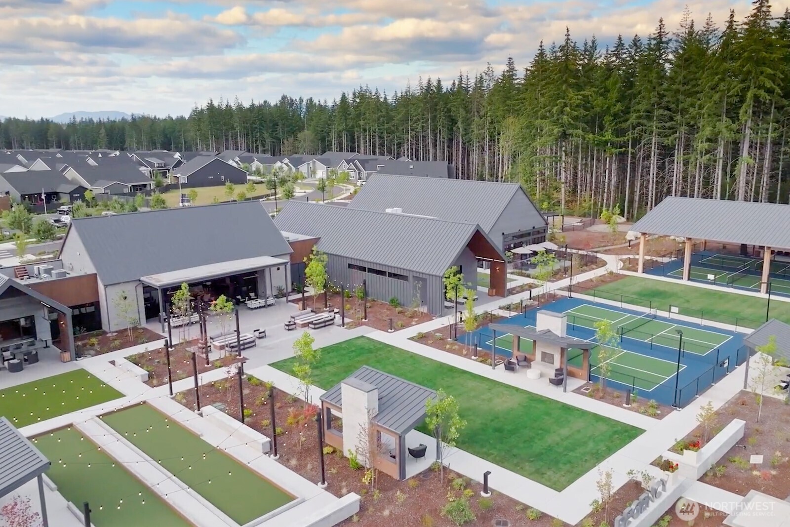 23589 SE Logan Street , Black Diamond, WA 98010