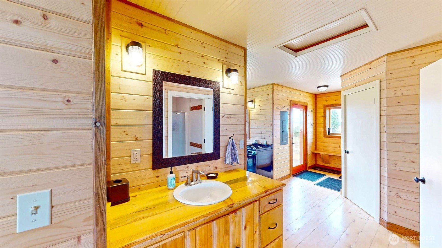 156 Poechmann Road , Okanogan, WA 98840