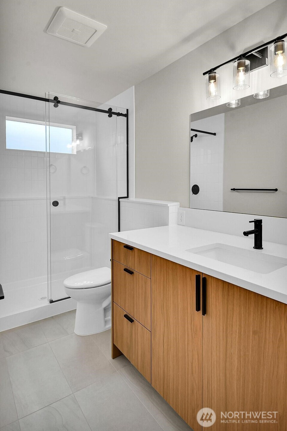 3619 SW Dakota , Seattle, WA 98126