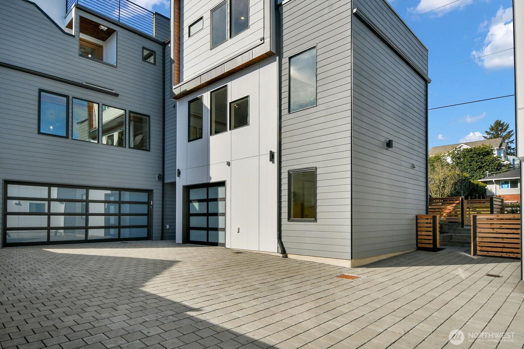 3619 SW Dakota , Seattle, WA 98126