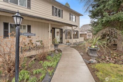 9 N Elliott Avenue , Wenatchee, WA 98801 - Photo 2