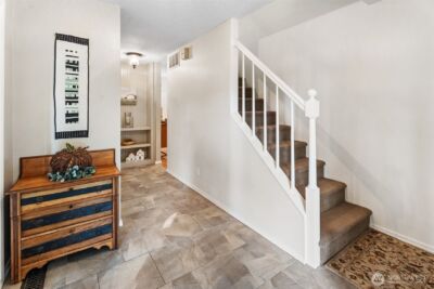 9 N Elliott Avenue , Wenatchee, WA 98801 - Photo 3