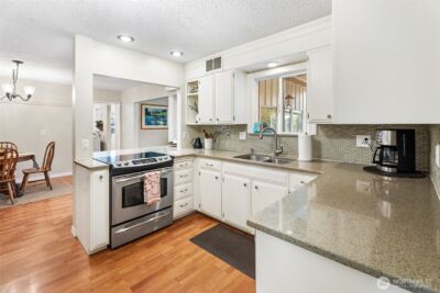 9 N Elliott Avenue , Wenatchee, WA 98801 - Photo 8