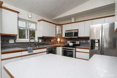 6185 Pacific Heights Drive , Ferndale, WA 98248 - Photo 7