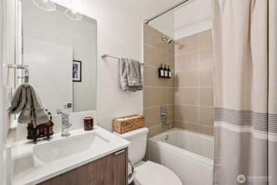 2403 SW Edmunds Street , Seattle, WA 98106 - Photo 20