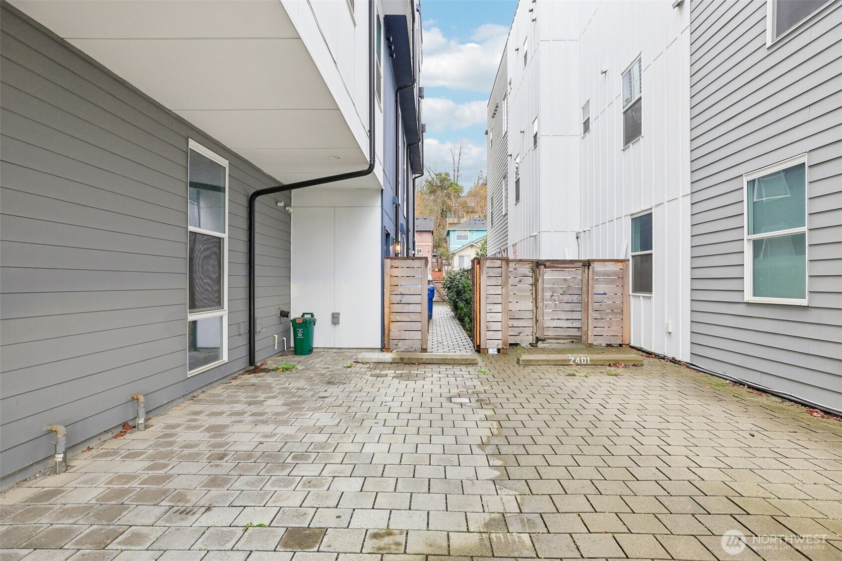 2403 SW Edmunds Street , Seattle, WA 98106