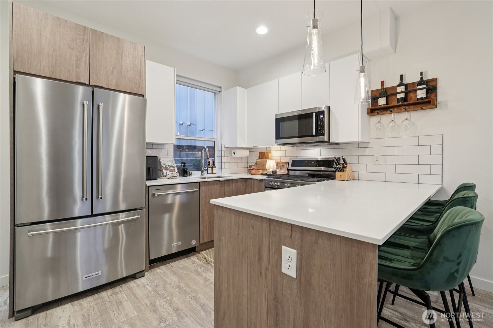 2403 SW Edmunds Street , Seattle, WA 98106