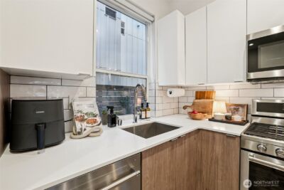 2403 SW Edmunds Street , Seattle, WA 98106 - Photo 10