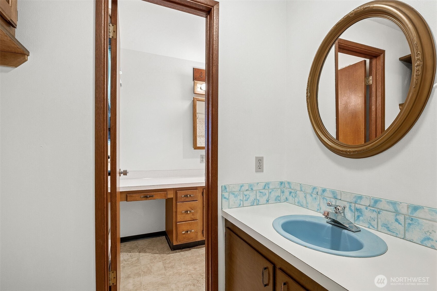 19101 1st Avenue S, Normandy Park, WA 98148-2005