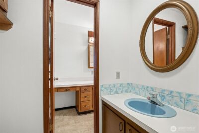 19101 1st Avenue S, Normandy Park, WA 98148-2005 - Photo 16