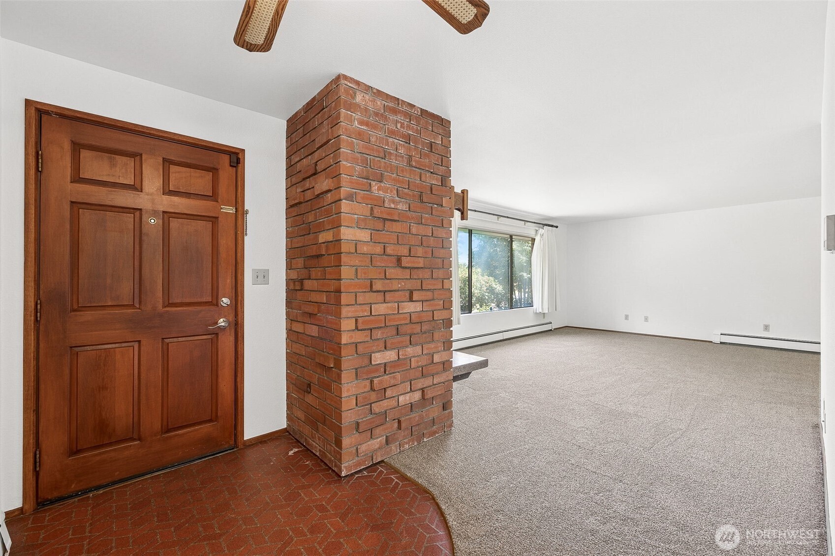 19101 1st Avenue S, Normandy Park, WA 98148-2005