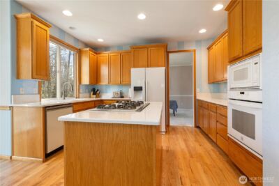 27630 NE Quail Creek Drive , Redmond, WA 98053 - Photo 7