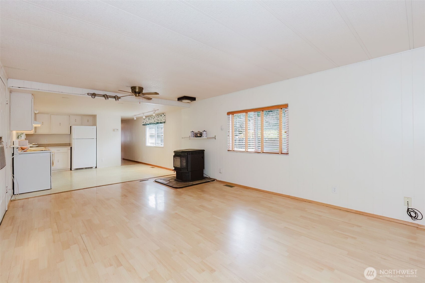 120 NE Larson Lake Lane , Belfair, WA 98528