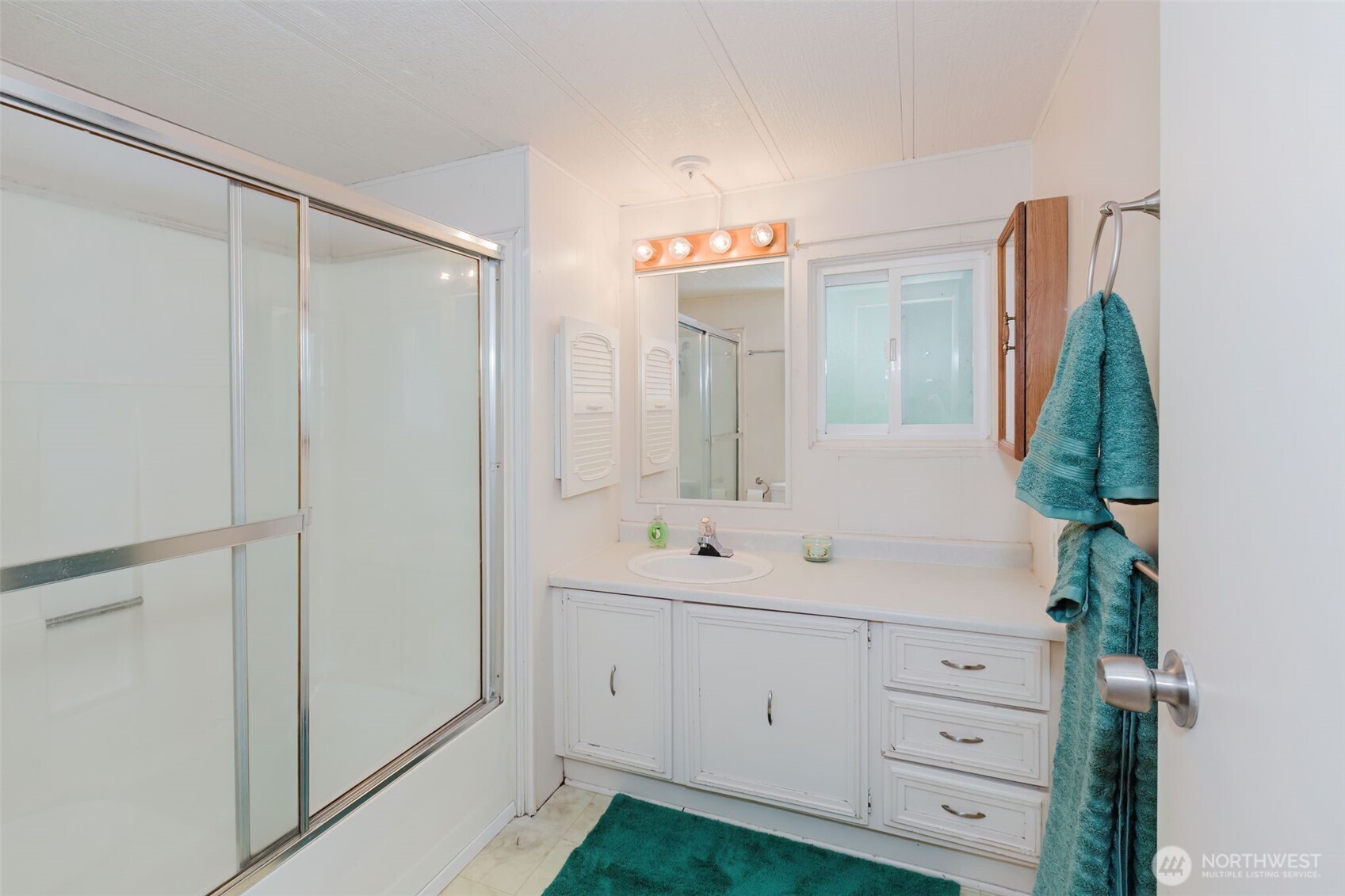 120 NE Larson Lake Lane , Belfair, WA 98528