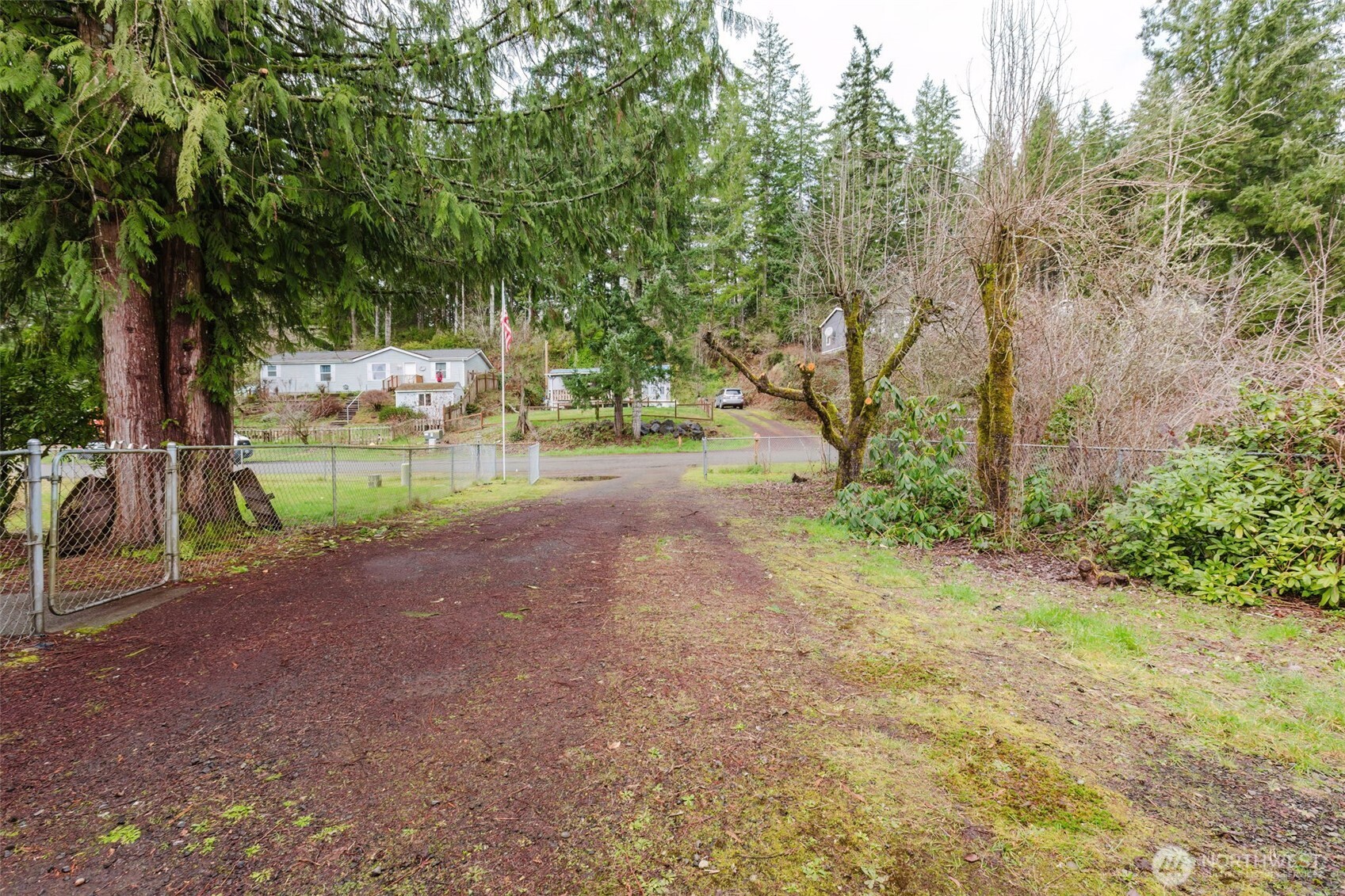 120 NE Larson Lake Lane , Belfair, WA 98528