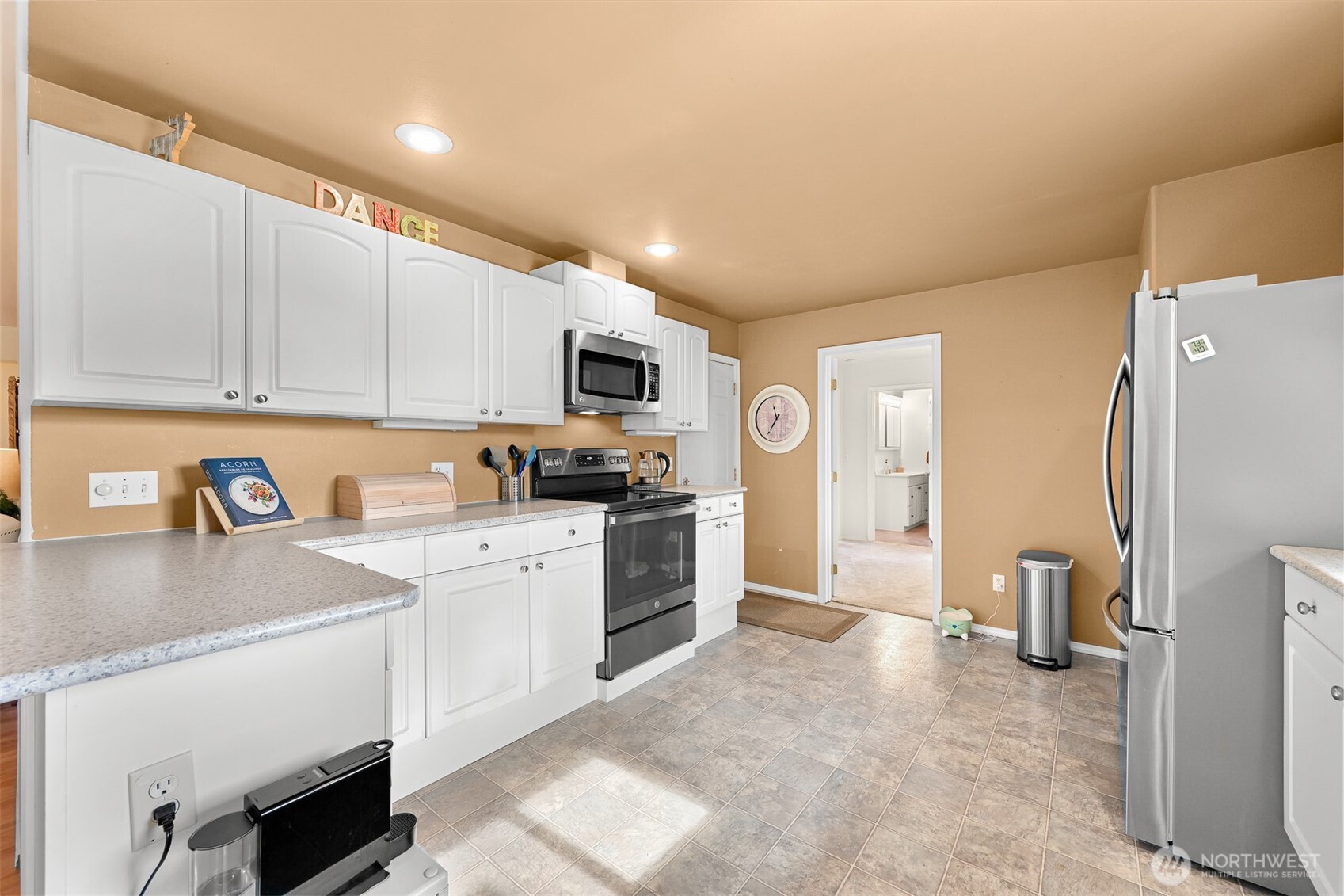 8190 Skagit Way , Blaine, WA 98230