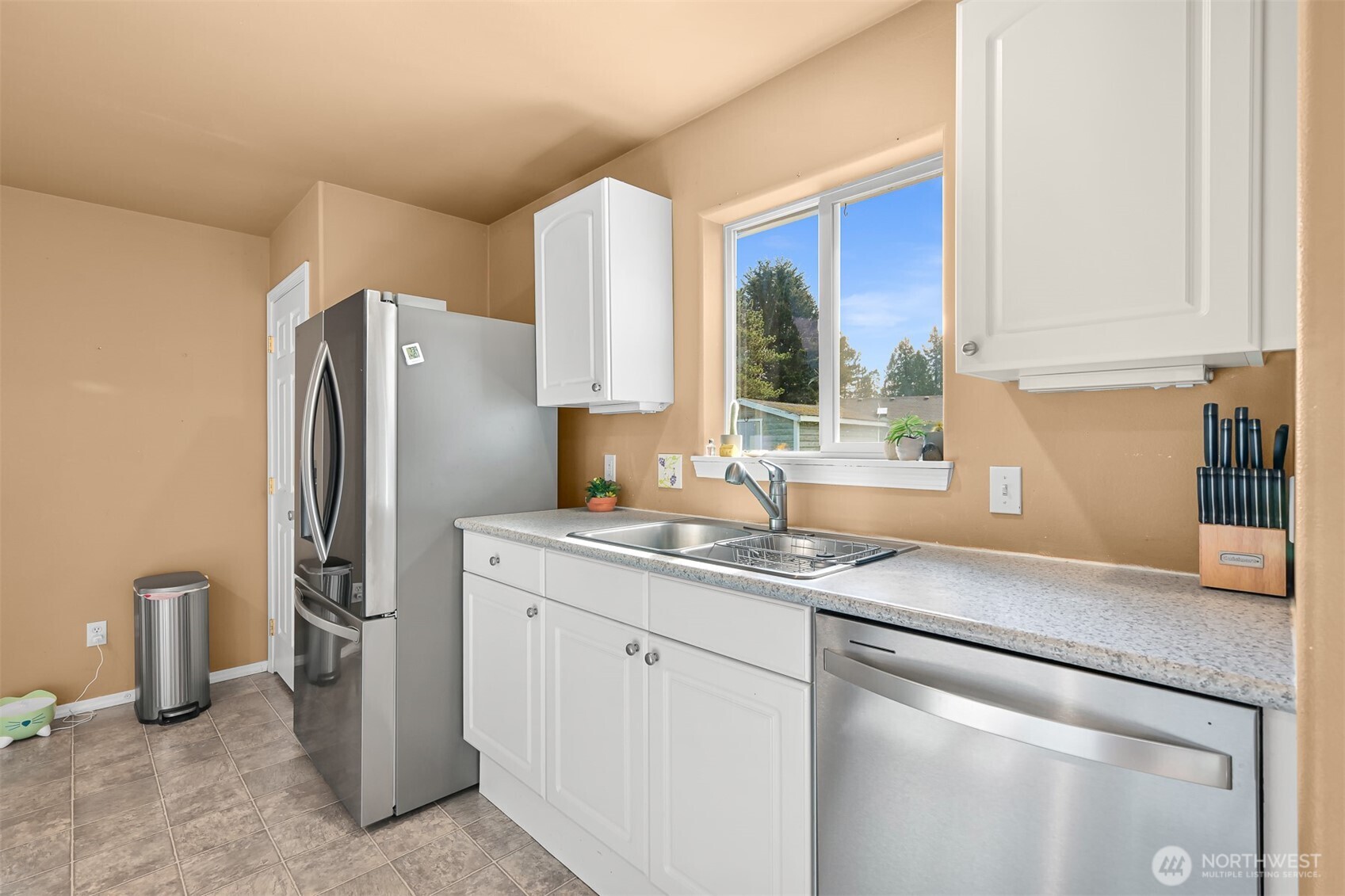 8190 Skagit Way , Blaine, WA 98230