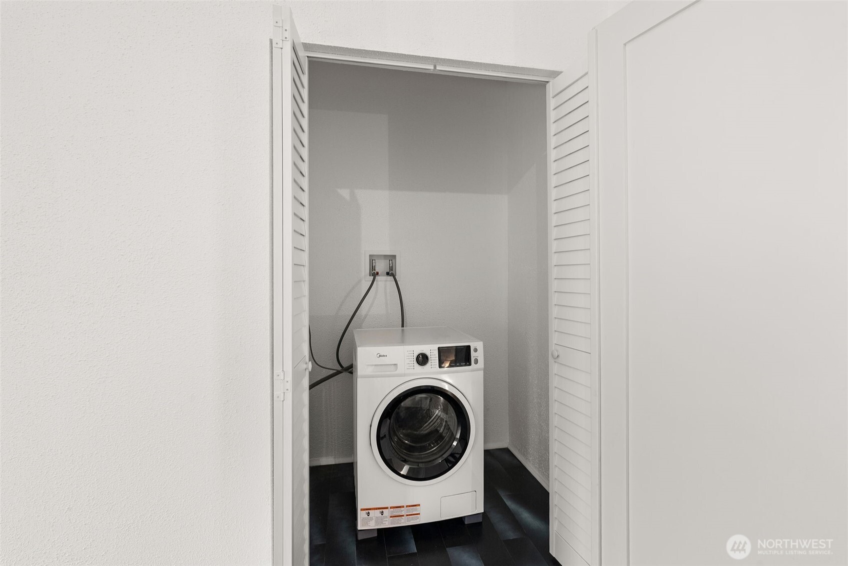 15115 Labrador Lane SW, Rochester, WA 98579